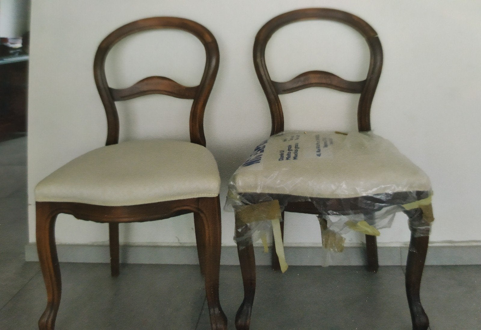 Chaises style Louis Philippe XIX, Enlèvement