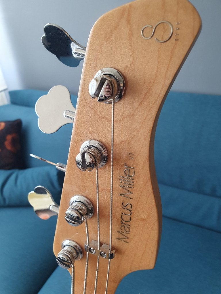 Basse Marcus Miller Sire V7, Musique & Instruments, Enlèvement, Comme neuf, Électrique