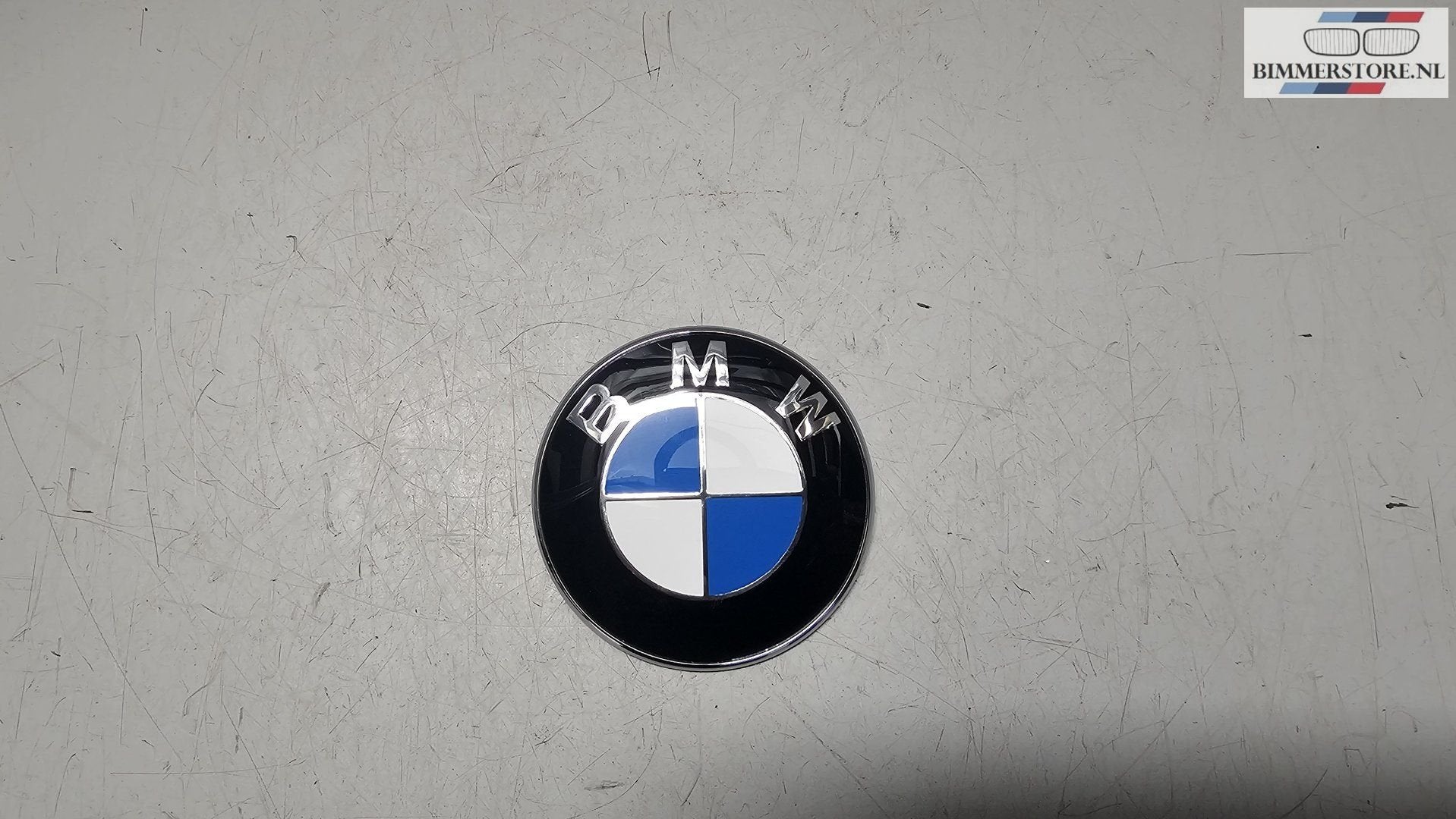 BMW embleem achterklep (alternatief) logo zwart blauw wit ch, Neuf, -, -, Enlèvement ou Envoi