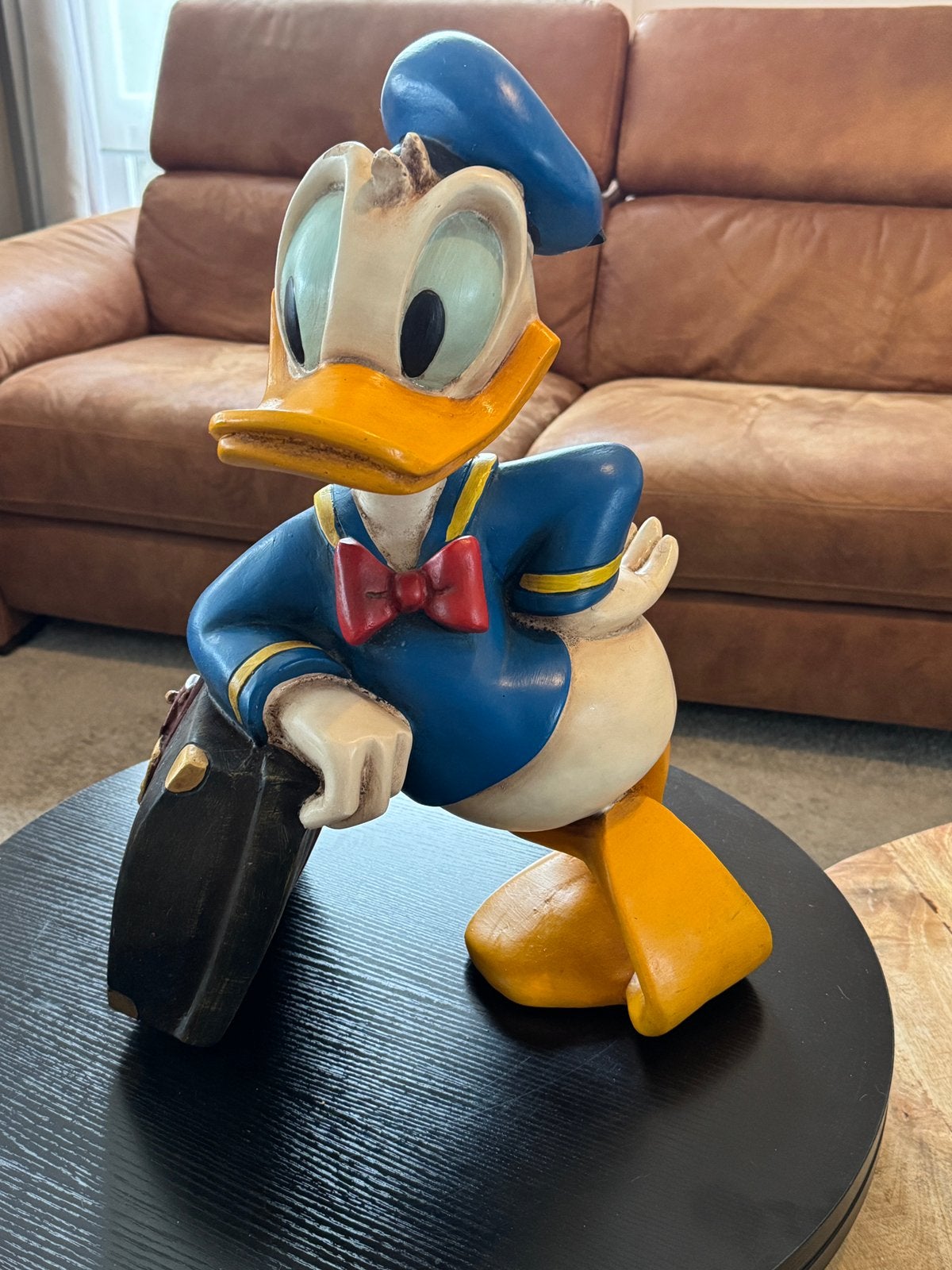 Donald Duck beeld met koffer – originele Disney-stempel, Ophalen, Donald Duck, Beeldje of Figuurtje