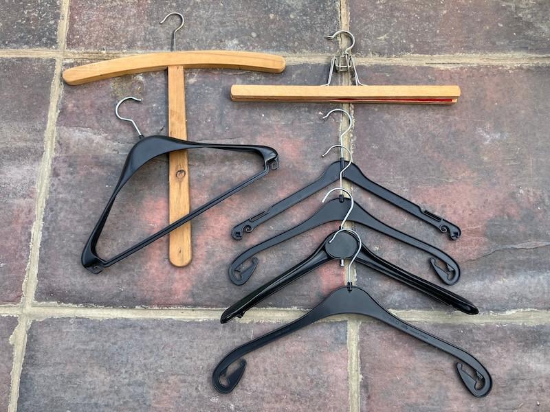 A donner lot de 7 cintres, Enlèvement, Utilisé, Bois, Adultes