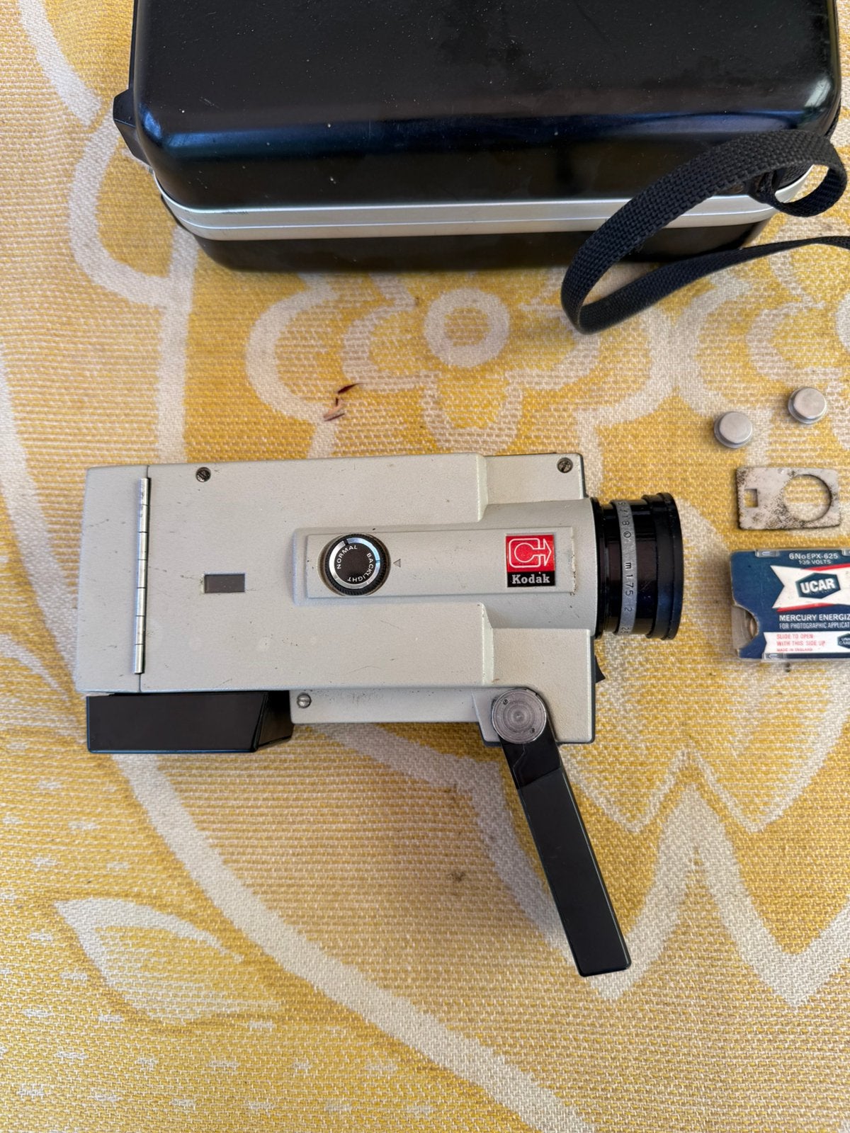 Kodak instamatic, Ophalen, Camera