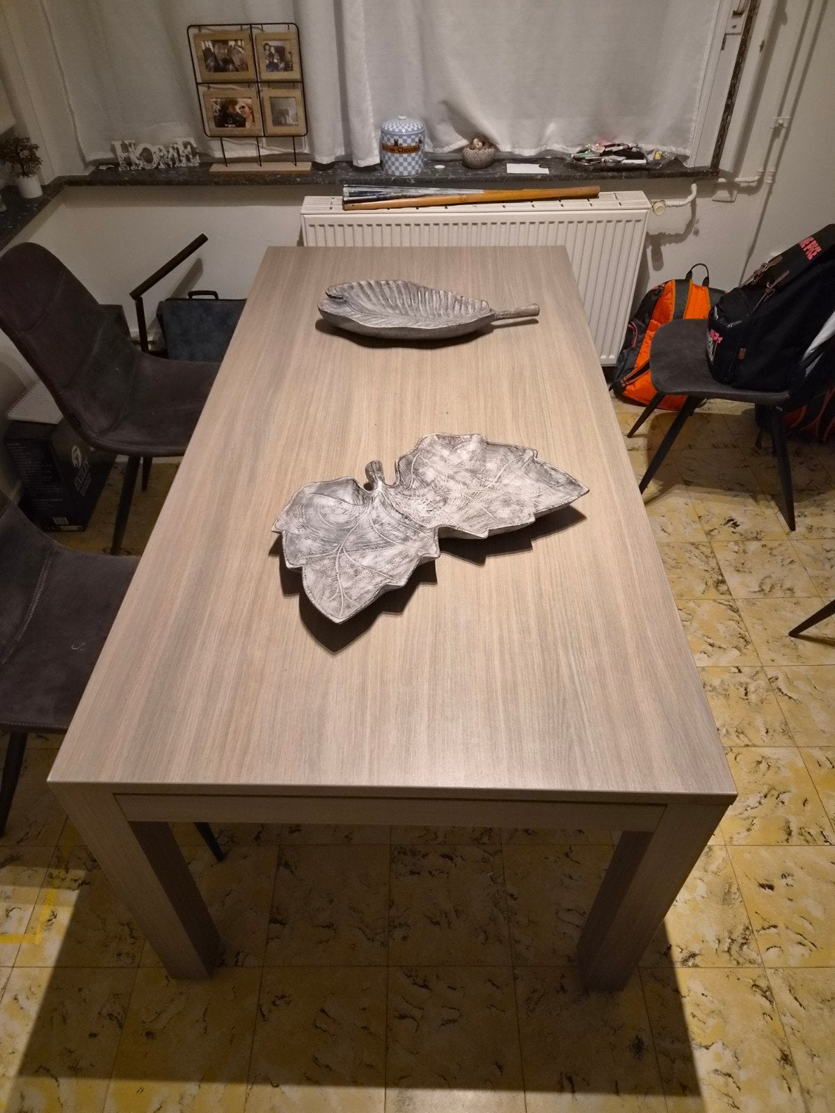 Tafel, Enlèvement