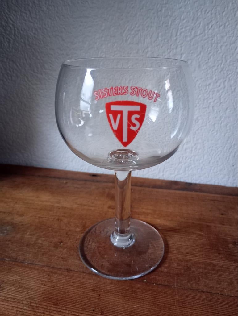 Brouwerij bier antiek glas Van Tilt Sister Stout, Verzamelen, Ophalen of Verzenden