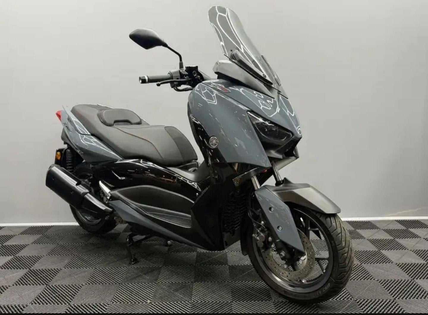 Yamaha xmax 300 tech max 1350 km
