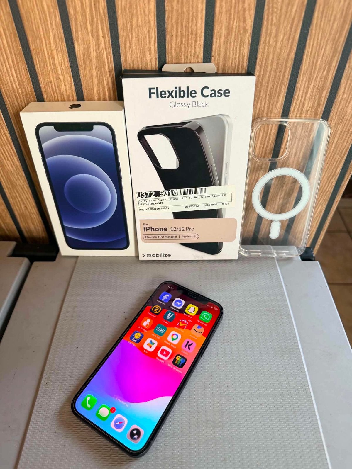 Vend iPhone 12 64gb Black 100% batterie/ neuf utilise 3 jour, Télécoms, Téléphonie mobile | Samsung, Enlèvement ou Envoi, Comme neuf