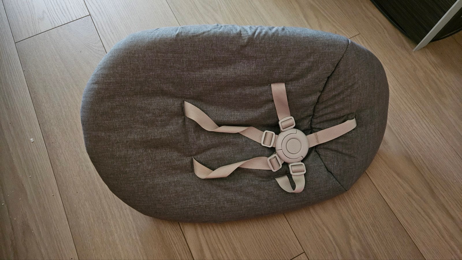 stokke nomi new born, Enfants & Bébés, Enlèvement, Comme neuf