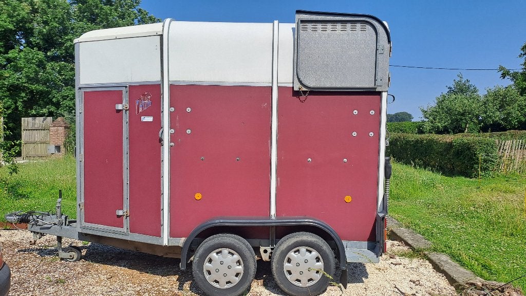 paardentrailer te huur / vervoer paarden, Enlèvement
