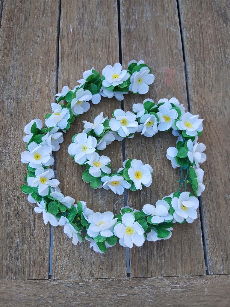Witte bloemenslinger Basil, Fietsen en Brommers, Ophalen, Gebruikt, Basil