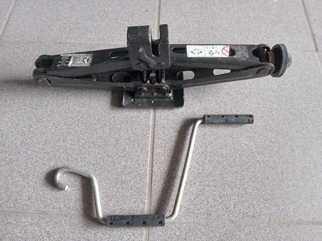 Alfa Romeo autokrik, Auto diversen, Krikken, Ophalen, Zo goed als nieuw, Manueel, Schaarkrik
