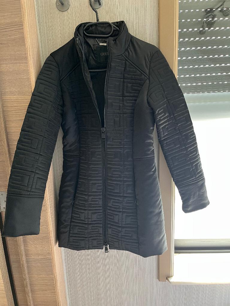 Guess jas, Ophalen, Guess, Zwart, Zo goed als nieuw