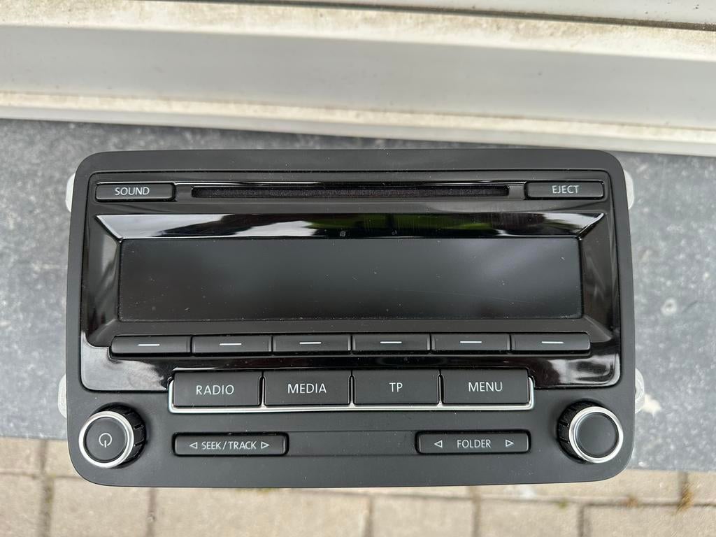 Auto radio voor polo, Autos : Divers, Autoradios, Enlèvement, Comme neuf