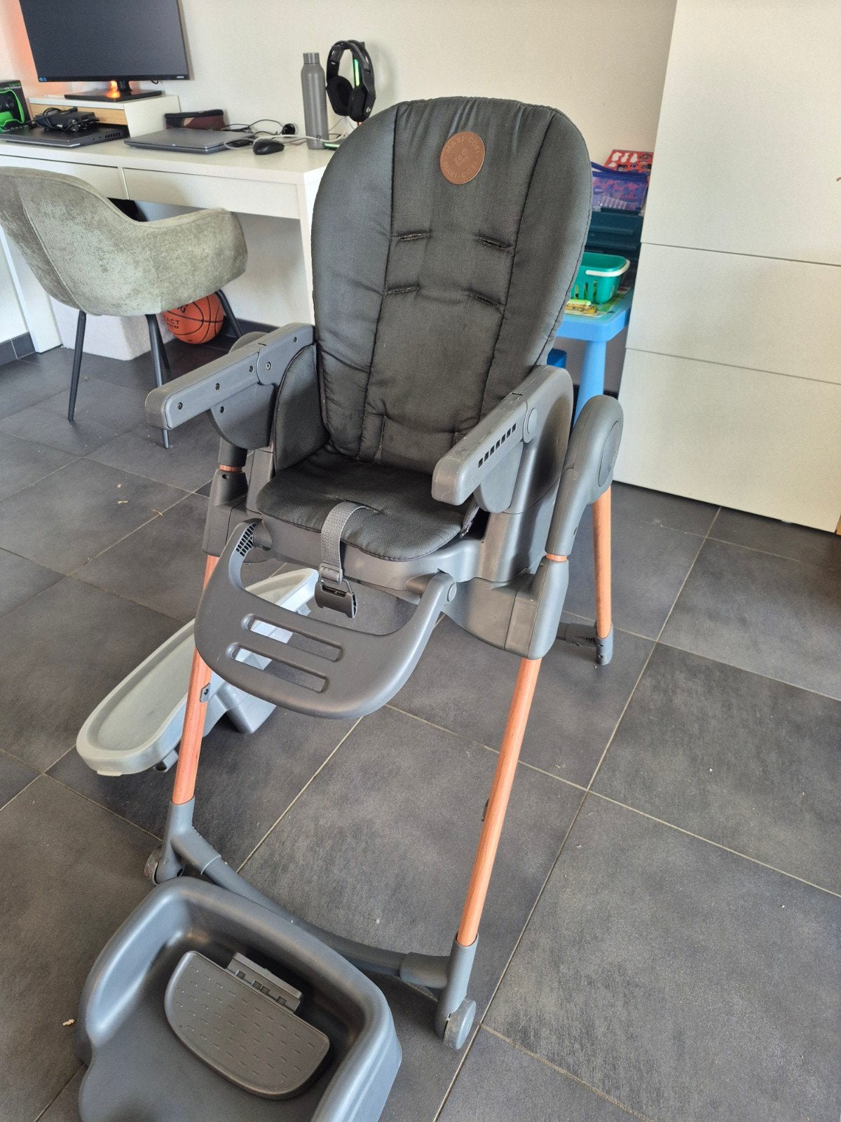 minla Maxi Cosi eetstoel, Enlèvement