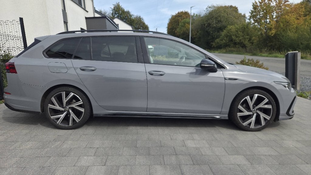 Golf 8 variant, Argent ou Gris, Achat, Phares entièrement LED, 5 portes