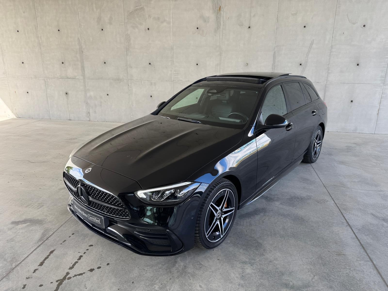 Mercedes-Benz C-Klasse 300 e AMG Line Break + LEDER + PANO D, 1800 kg, Euro 6, Entreprise, Noir