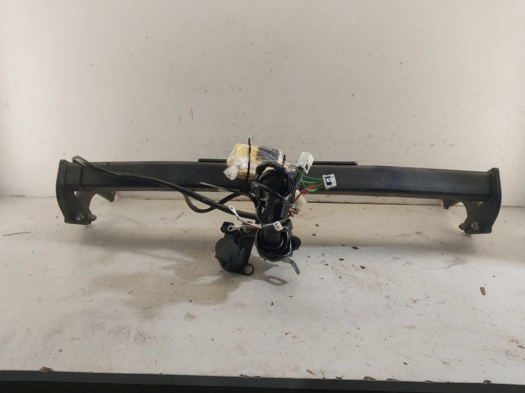 ATTELAGE REMORQUE Nissan Qashqai (J12) (01-2021/07-2025), Germany@nissan-services.eu, Kronenweg 38
50389  Wesseling, DE, Utilisé