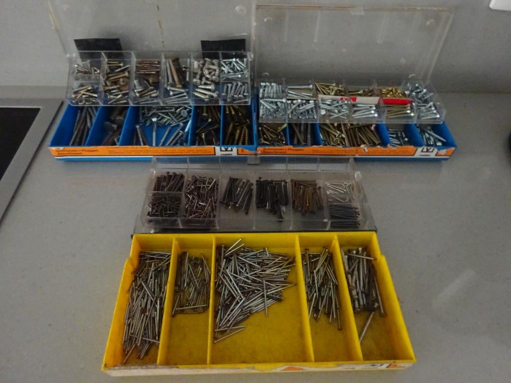 Nagels en vijzen, Doe-het-zelf en Bouw, Ophalen