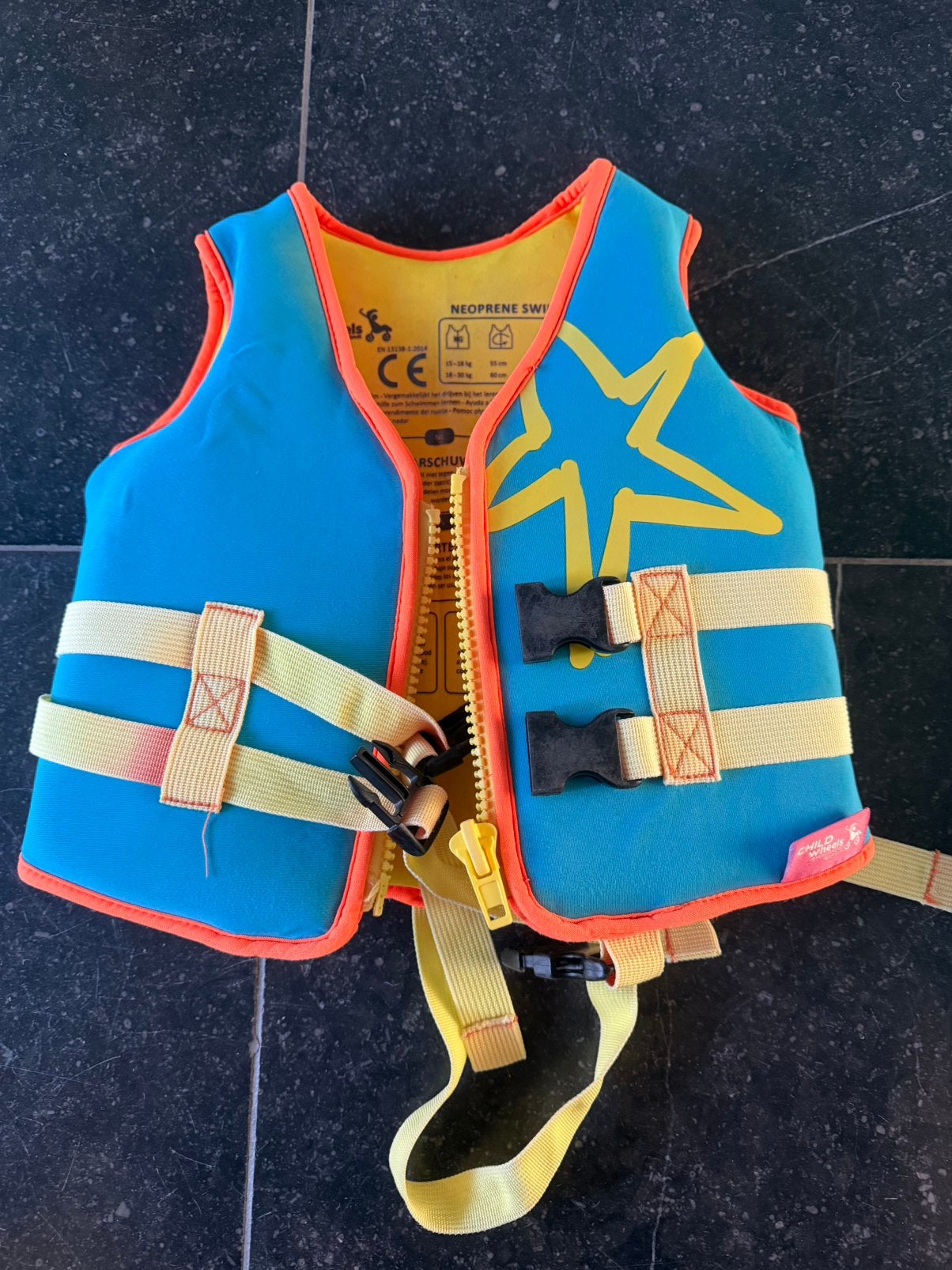 Child wheels zwemvest 3-6 jaar, Watersport en Boten, Watersportkleding, Ophalen, Gebruikt, Kind, Reddingsvest of Zwemvest