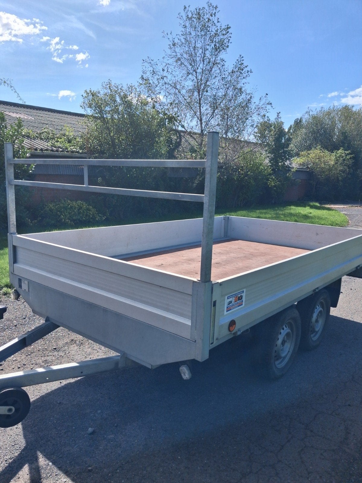 Remorque à plateforme de 750 kg - 3m08 x 1m84 - très bon éta