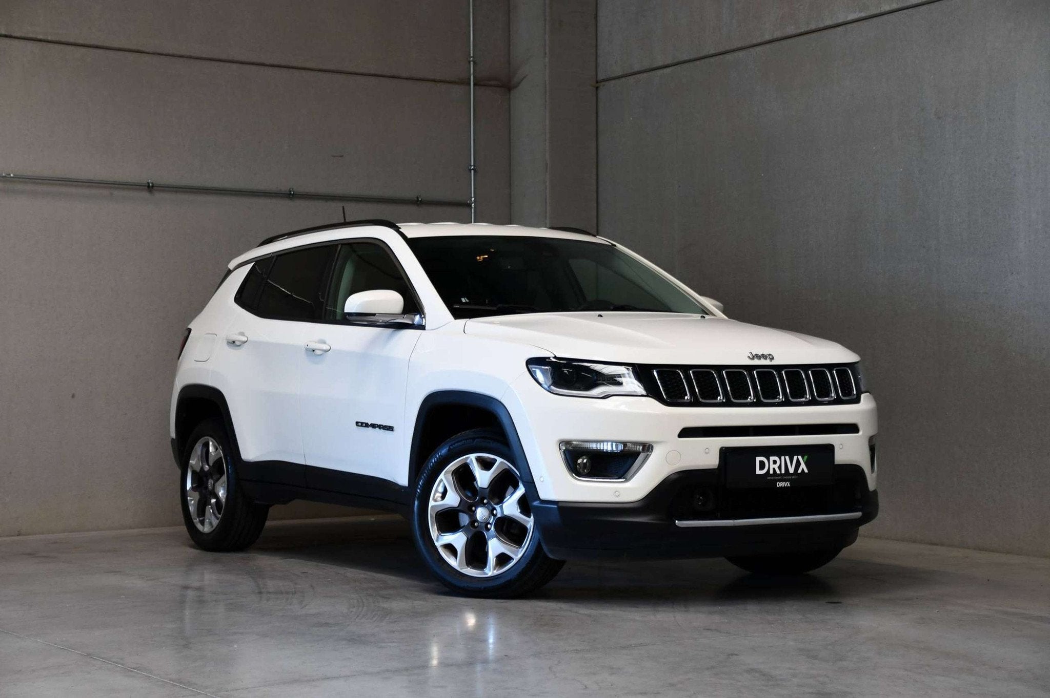 Jeep Compass 4x4 - Limited - Zetelverwarming - Carplay - Ada, Auto's, Automaat, https://public.car-pass.be/vhr/d81751af-b53b-429c-9126-72e6821b8cdd