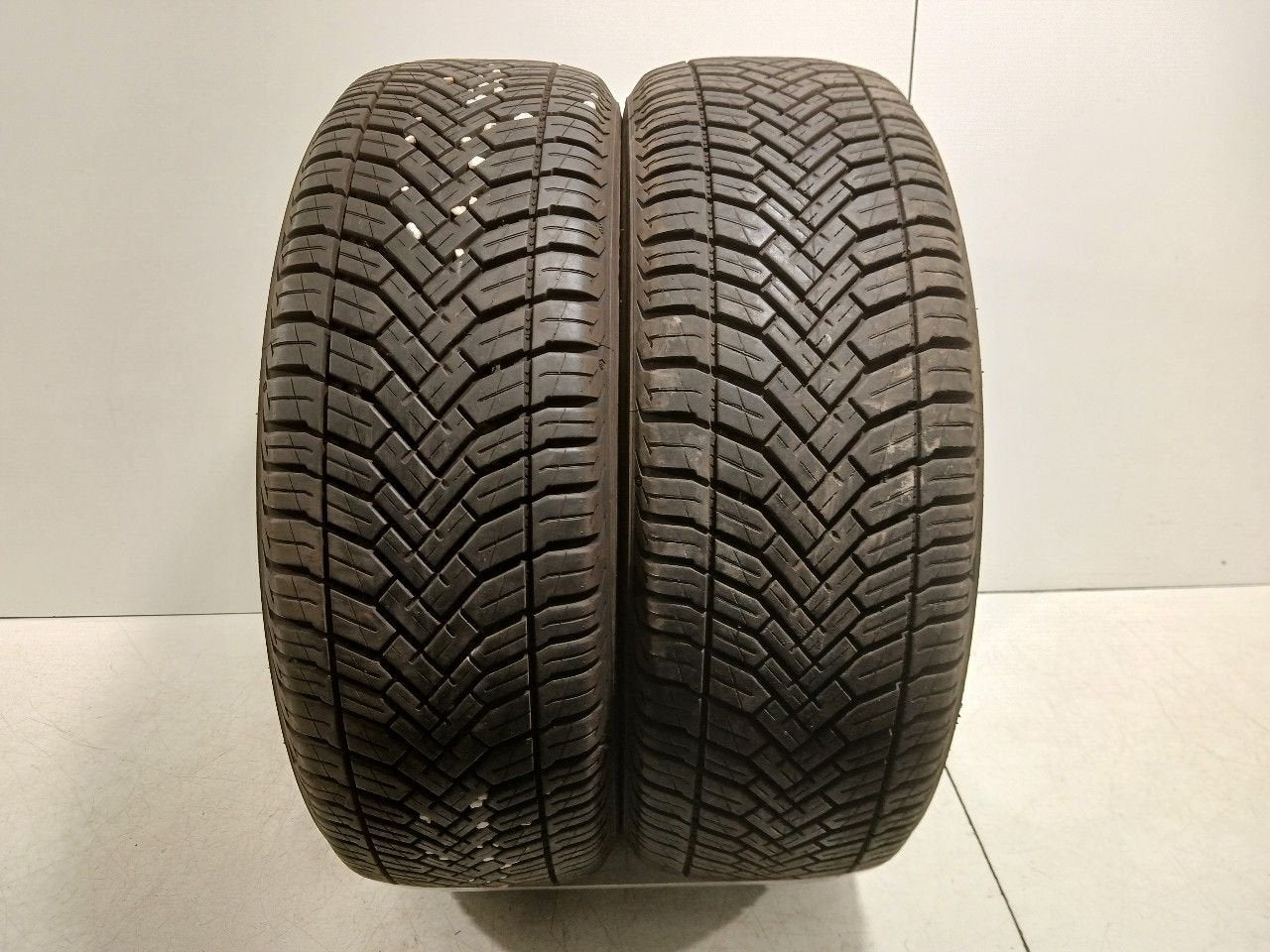Bandenset 2 stuks 4-Seizoenen 195 60 R15, Auto-onderdelen, Onderdelen@venauto.nl, Van der Ven Autorecycling B.V., Gebruikt, 15 inch