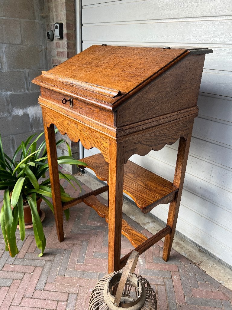 Antieke Eiken Secretaire met Originele Sleutel (1900-1925), Ophalen, Zo goed als nieuw, Vintage