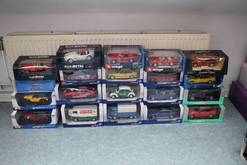 Totale opruiming  20 miniaturen 1:18 nieuwe auto, Hobby en Vrije tijd, Ophalen, Nieuw, Burago