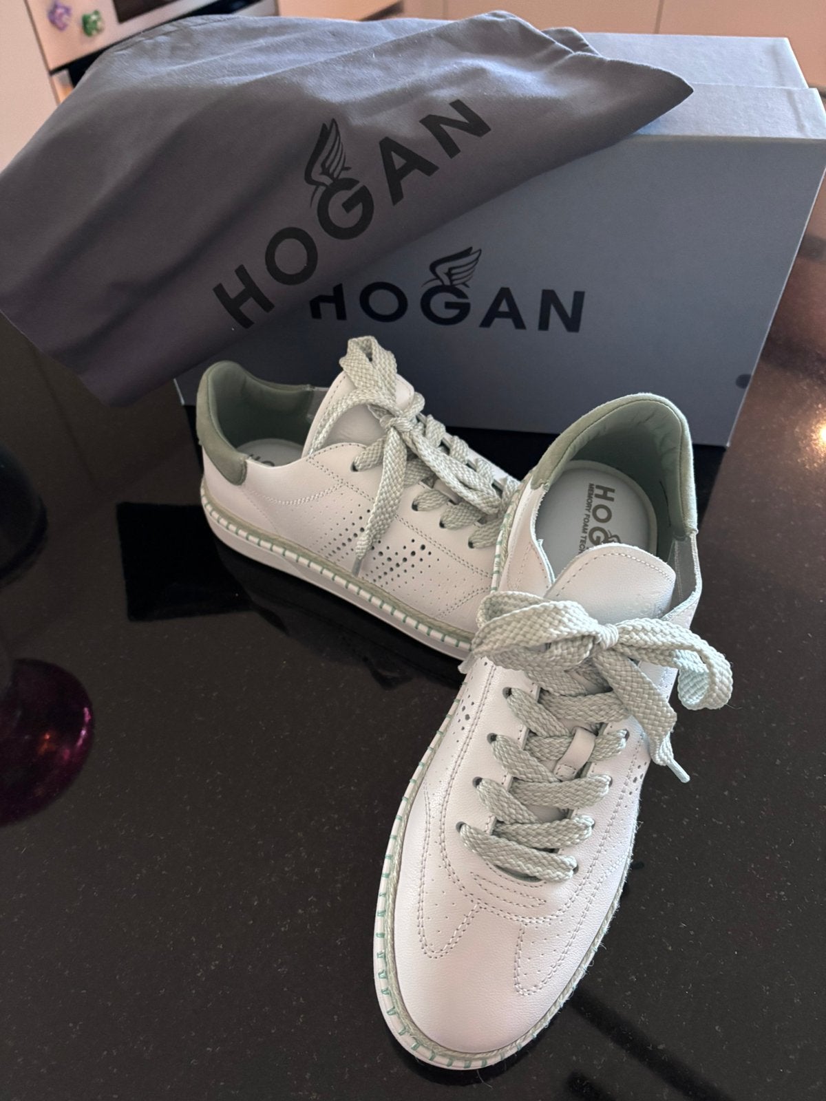 Hogan sneakers, Enlèvement ou Envoi, Comme neuf, Sneakers et Baskets