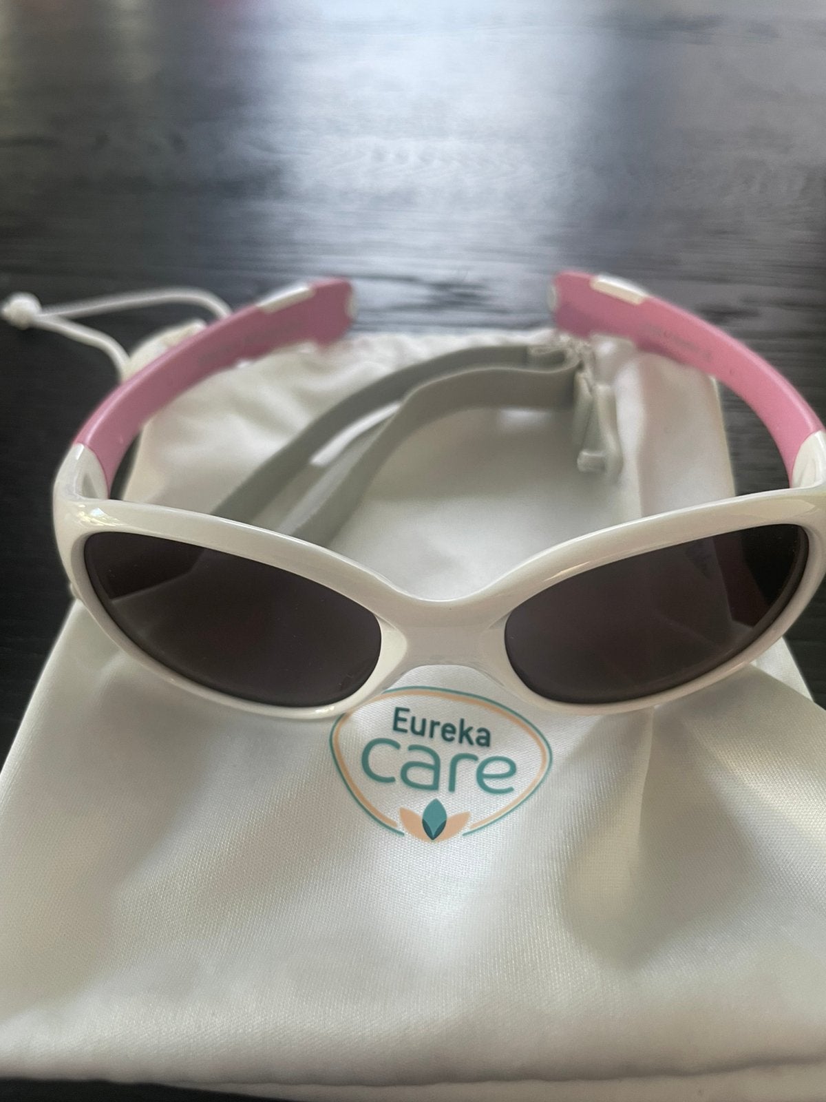Zonnebril kids 2-4 jaar, Enfants & Bébés, Accessoires de mode pour enfants, Enlèvement, Comme neuf, Lunettes de soleil