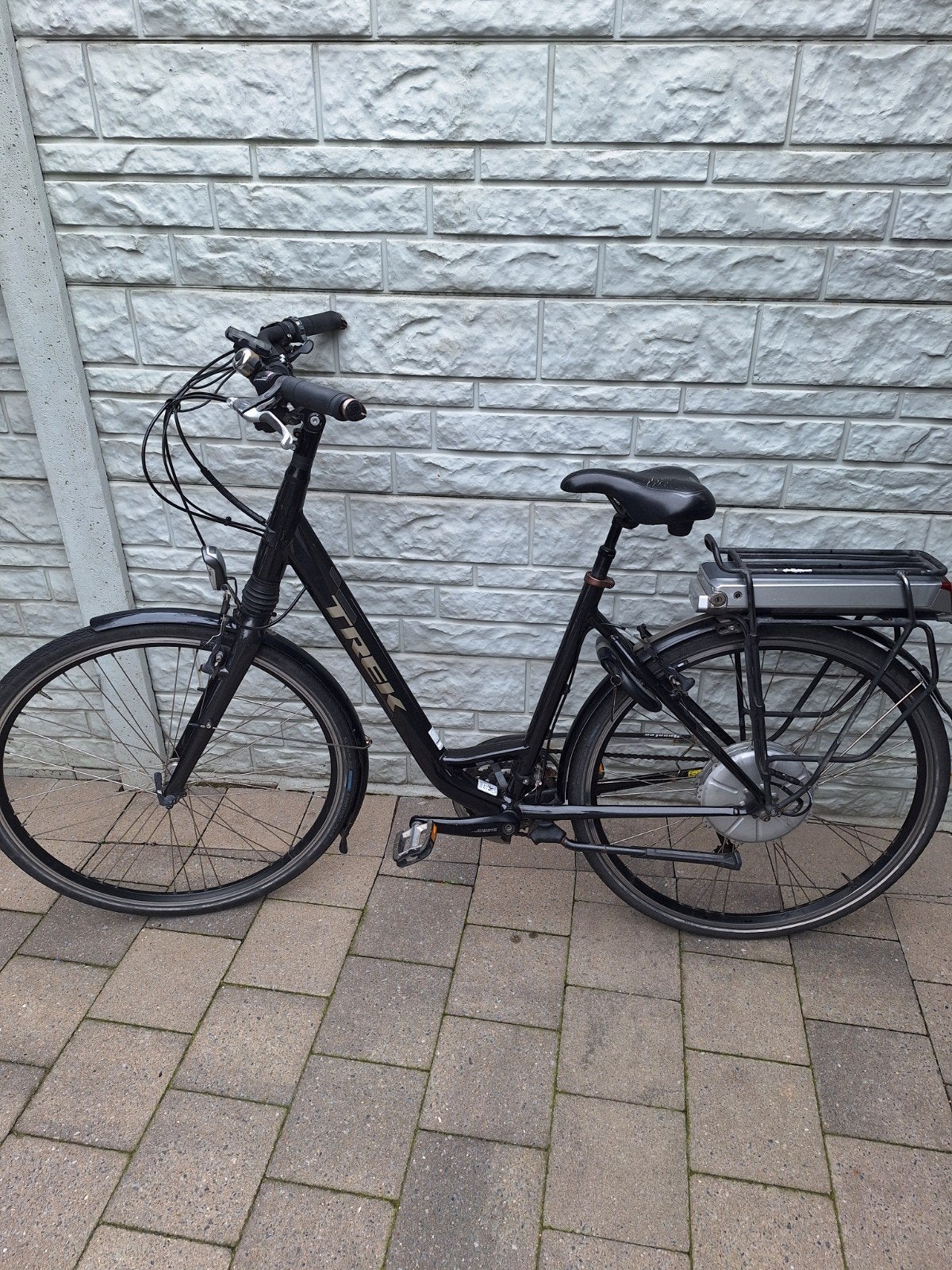 electrische damesfiets trek met kapotte batterij, Ophalen