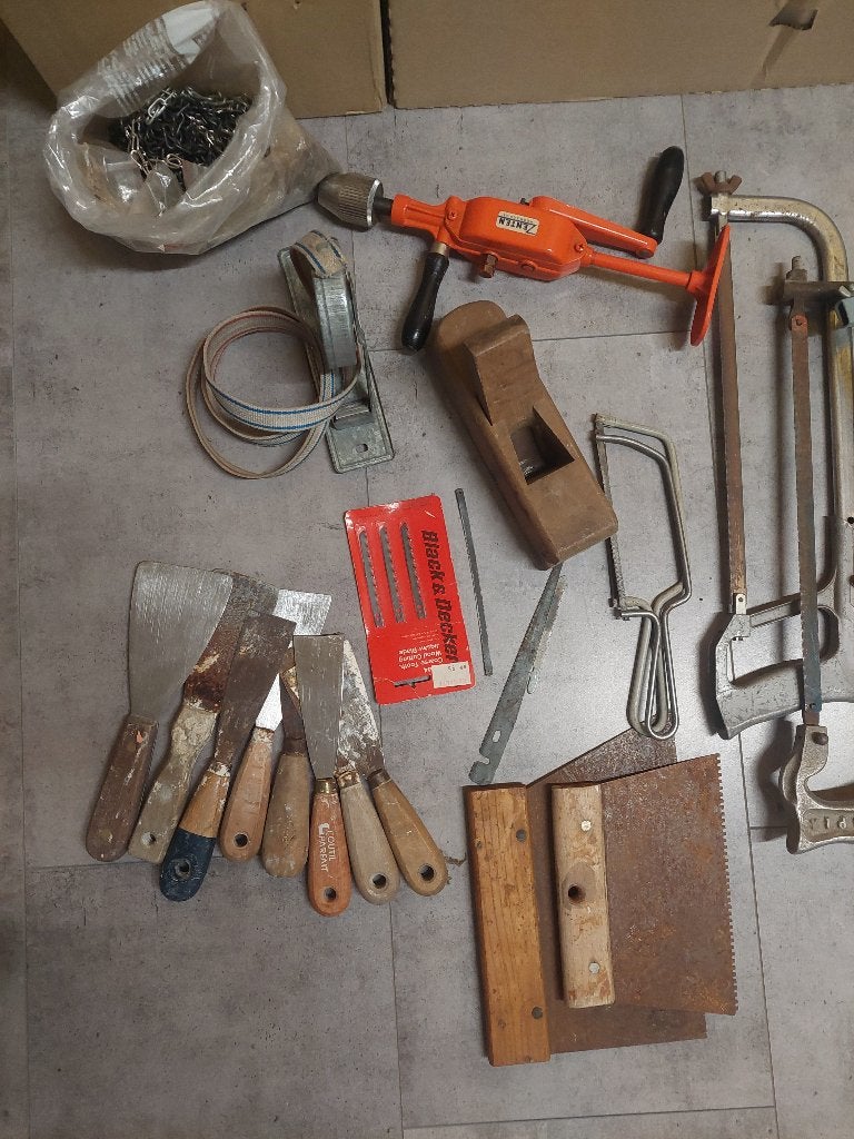 Assortiment gereedschap, lampen en elektriciteit, Ophalen, Zo goed als nieuw