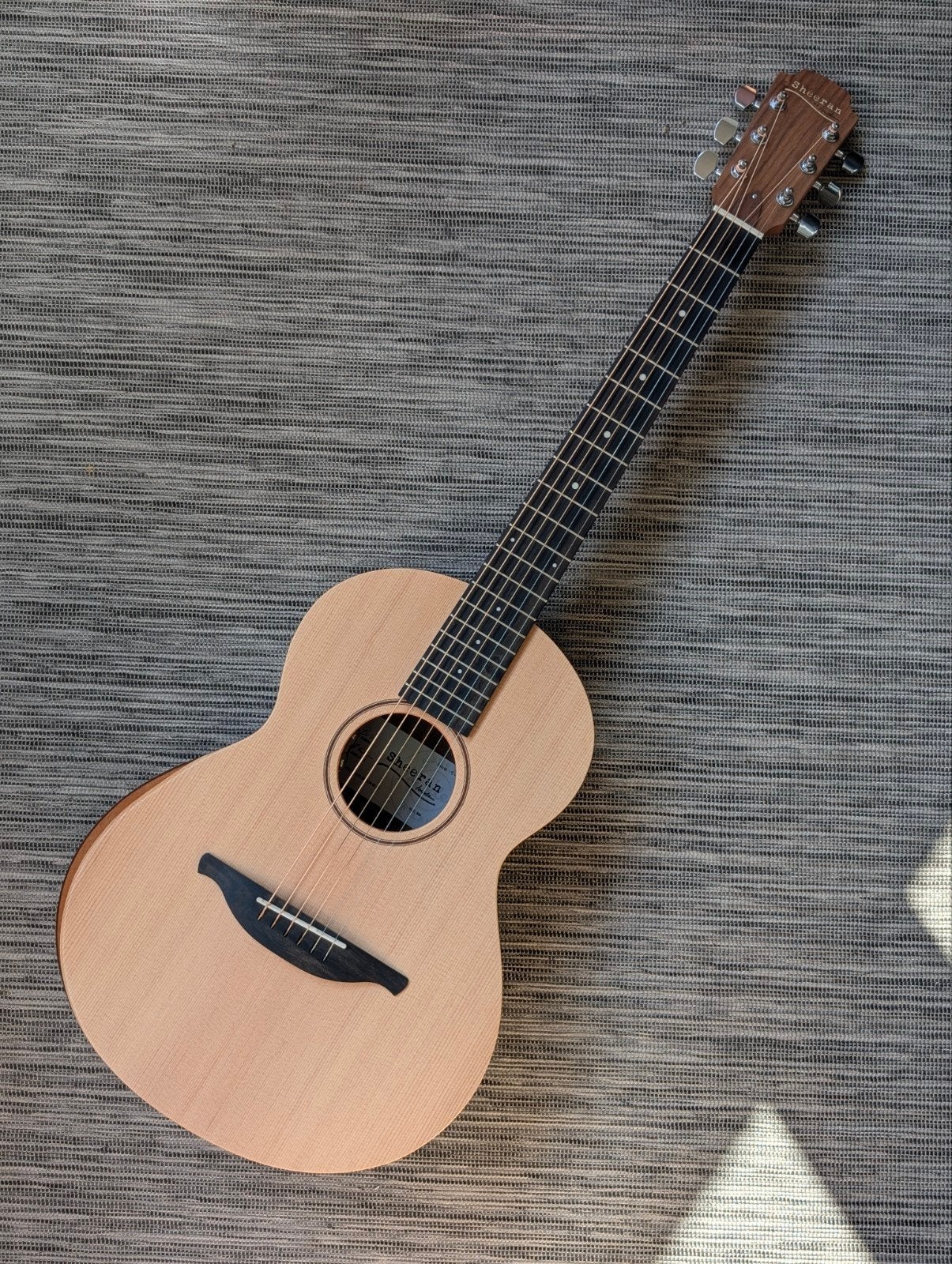 Guitare lowden Sheeran w04, Musique & Instruments, Enlèvement