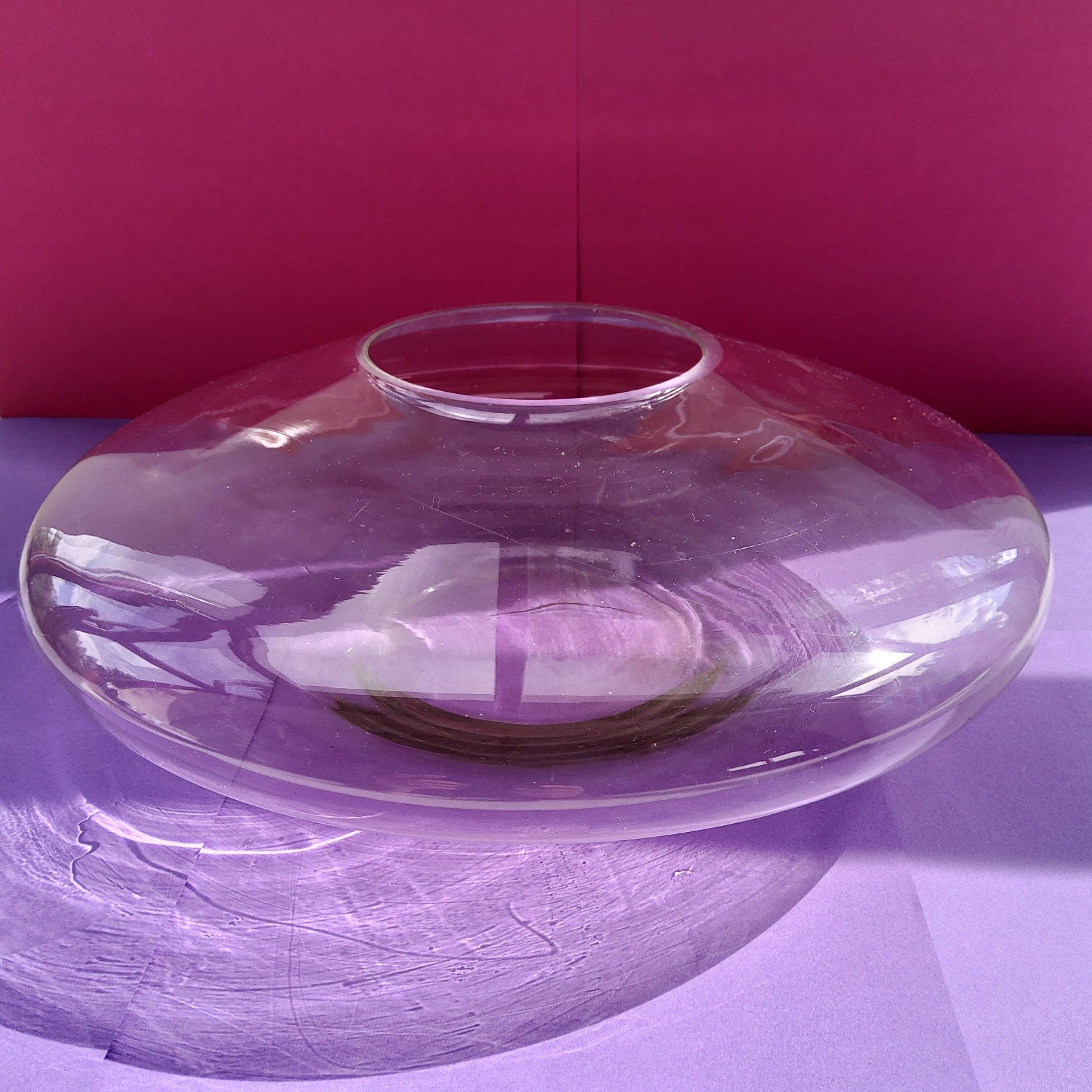 Grote platte vintagevaas. Diameter: 35 cm., Maison & Meubles, Enlèvement, Comme neuf, Transparent, Verre