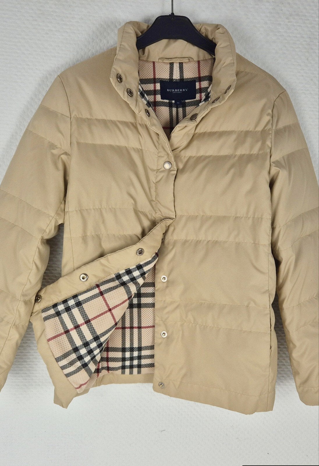 Burberry London donsjas, Kleding | Dames, Jassen | Winter, Maat 38/40 (M), Beige, Ophalen of Verzenden, Zo goed als nieuw