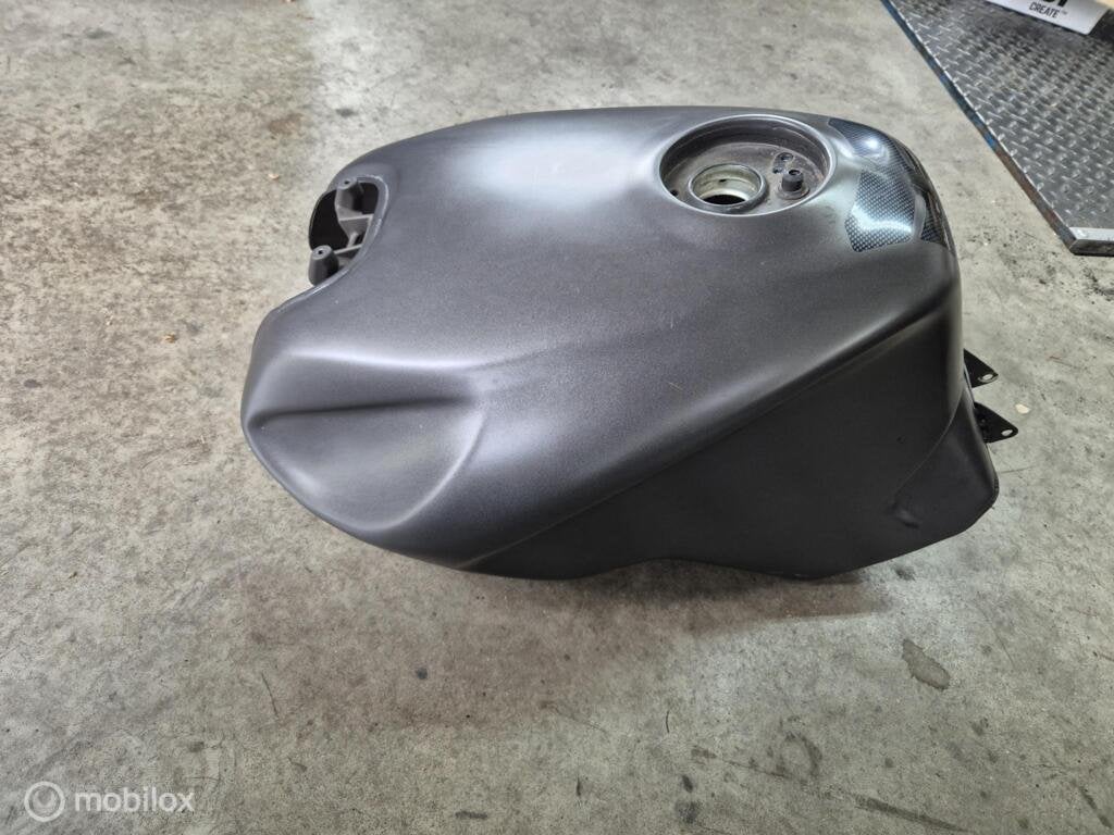 Benzinetank tank brandstoftank senna ST2 ST3 ST4 ST 2 3 4 s, Motoren, Gebruikt, Antonio Cavalieri Ducati, 74/5, 74/6, 40132 Bologna BO