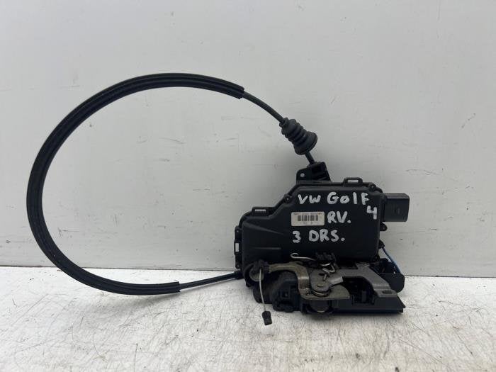 Serrure portière mécanique 2portes droite d'un Volkswagen, Autos : Pièces & Accessoires, Volkswagen, -, 3 mois de garantie, Utilisé