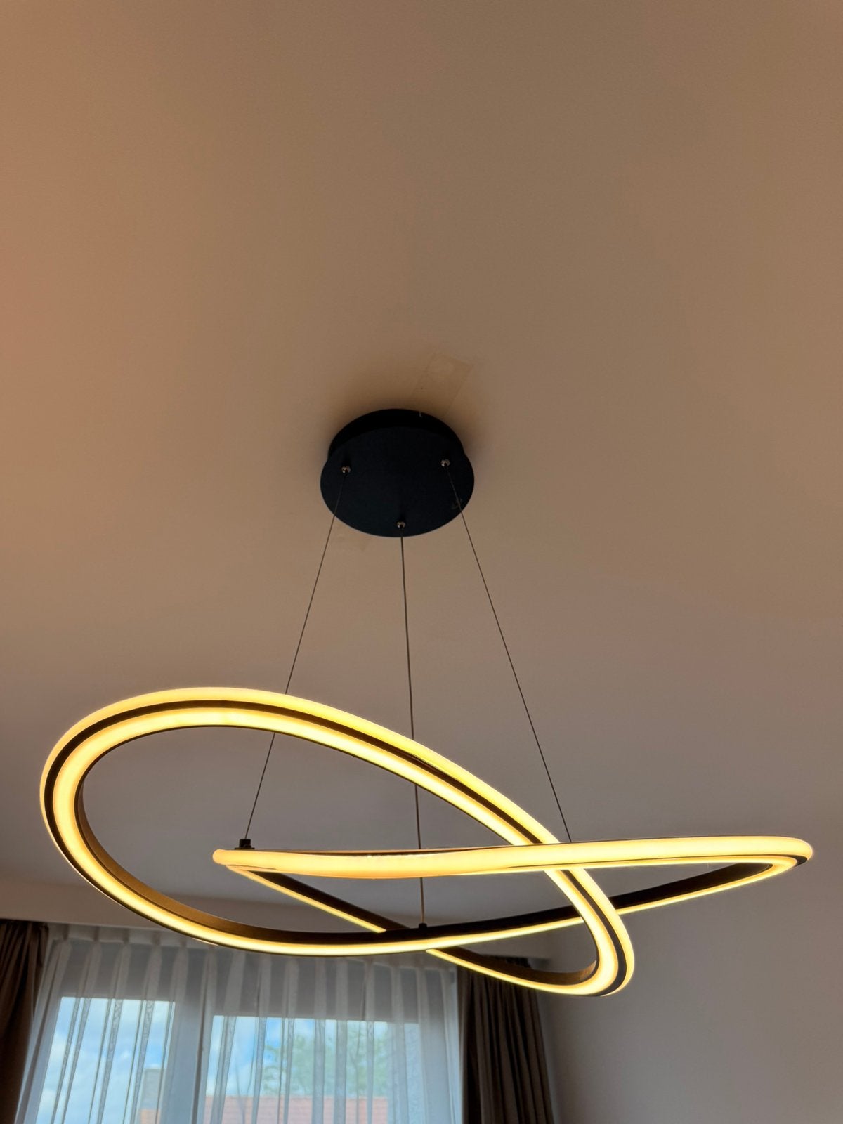 Moderne LED Hanglamp Zwart – Dimbaar, Huis en Inrichting, Ophalen, Zo goed als nieuw