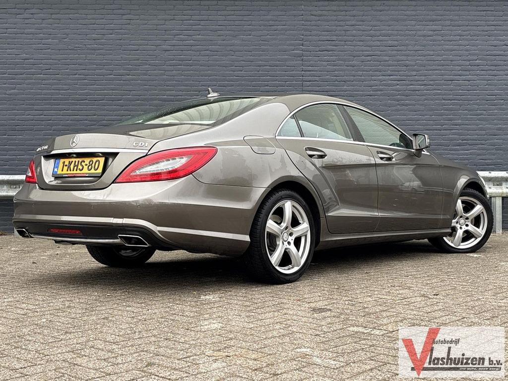 Mercedes-Benz CLS 350 CDI | Leder | Stoelverwarming | Climat, Auto's, Automaat, 160 g/km, CLS, Zilver of Grijs