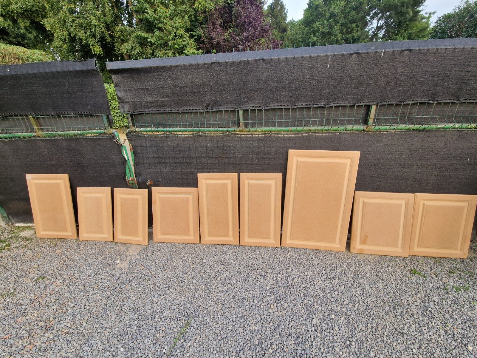 kastdeuren van oude keuken, Ophalen