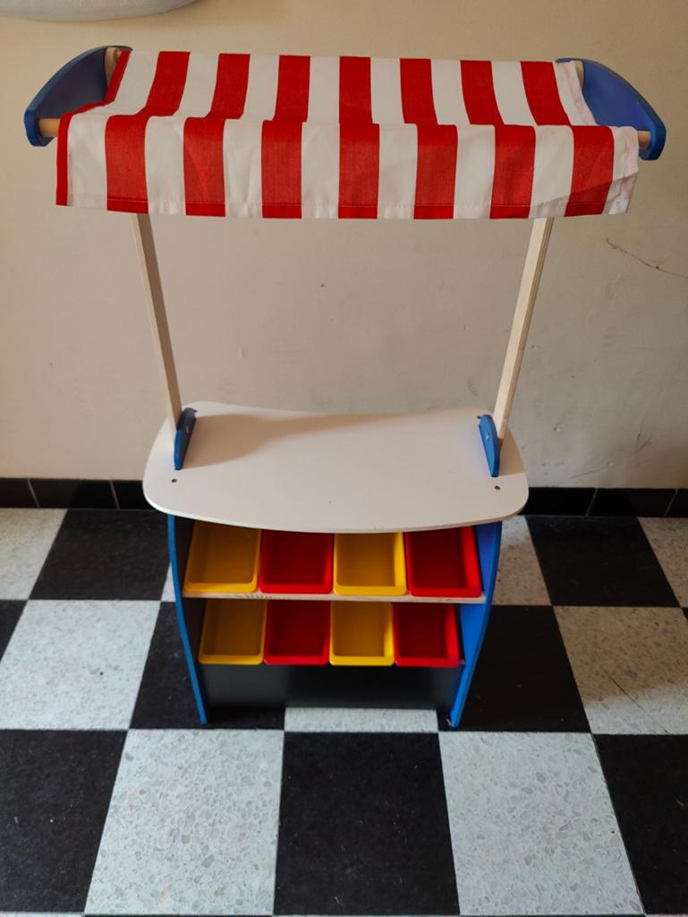 Houten koopman voor kinderen/Marktkraam, Ophalen