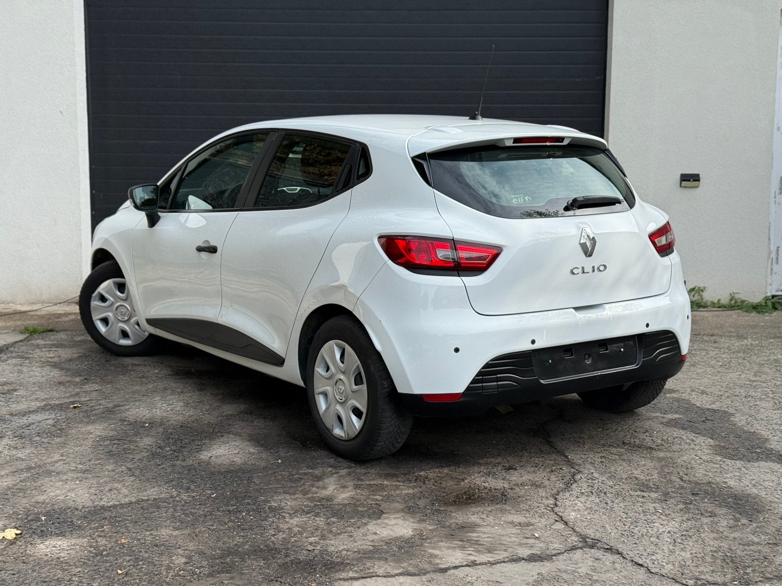 RENAULT CLIO 1.2  CARPLAY AIRCO 2 CLÉS AUCUN FRAIS À PRÉVOIR, Autos, Euro 5, Achat, Entreprise, Boîte manuelle
