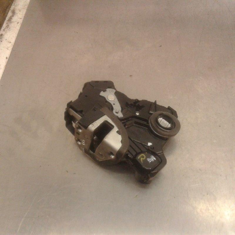 SERRURE DE PORTE RODS AVANT DROIT Toyota Auris (E15), Utilisé, Toyota