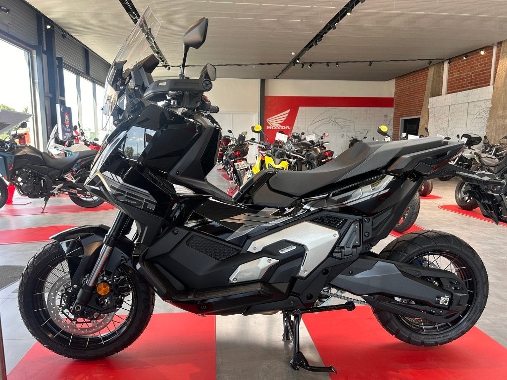 Honda X-ADV 750, Motoren, 745 cc, Nieuw, Bedrijf, Meer dan 35 kW