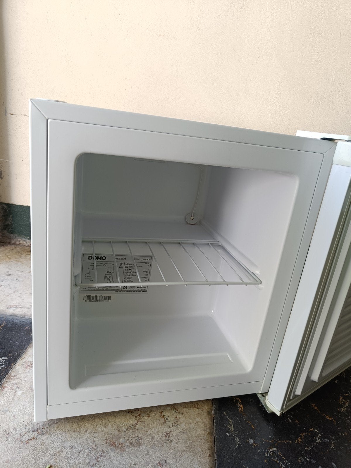 Kleine diepvries Domo, Elektronische apparatuur, Vriezers en Diepvrieskisten, Gebruikt, Minder dan 85 cm, Minder dan 60 cm, Vrijstaand