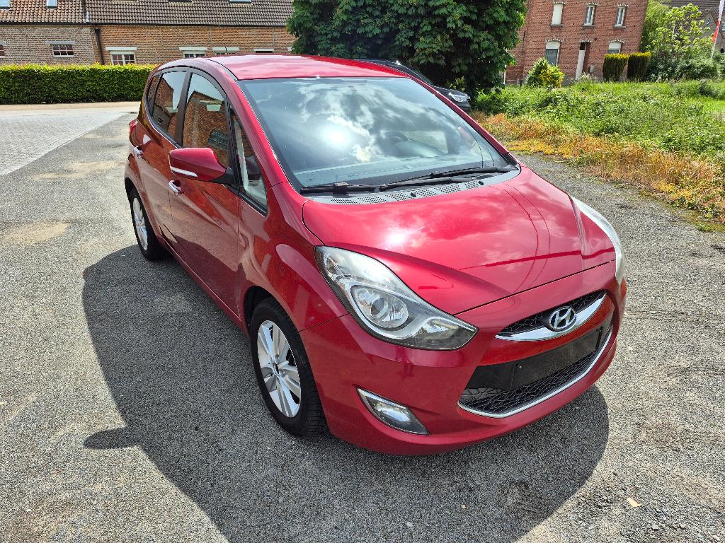 Hyundai IX20 Petrol-Navi-Caméra-Climatisation-Garantie 1 an, Autos, Rouge, Euro 5, Achat, Entreprise