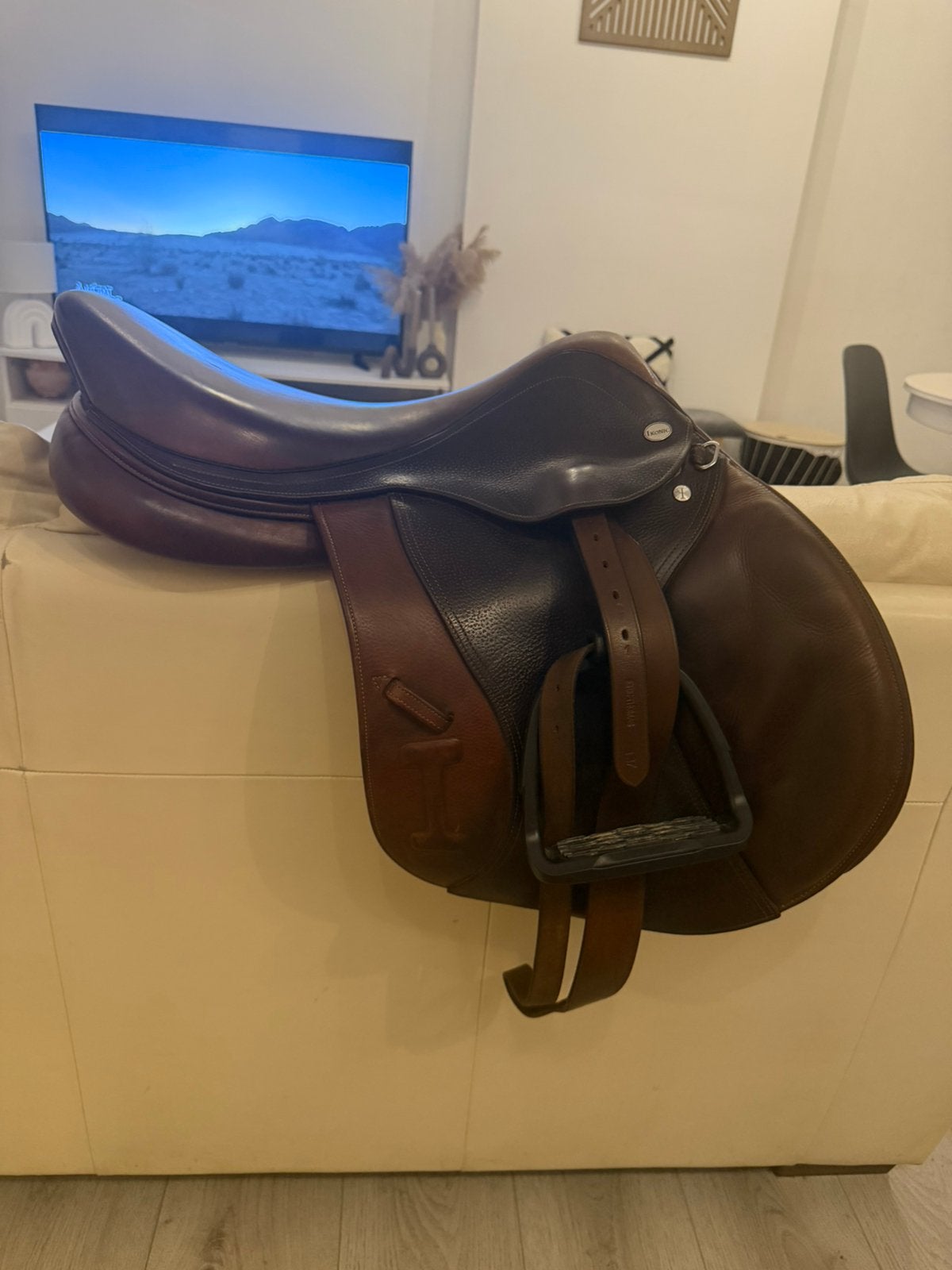 Selle ikonic, Ikonic, L (17.5 pouces), Utilisé, Enlèvement ou Envoi