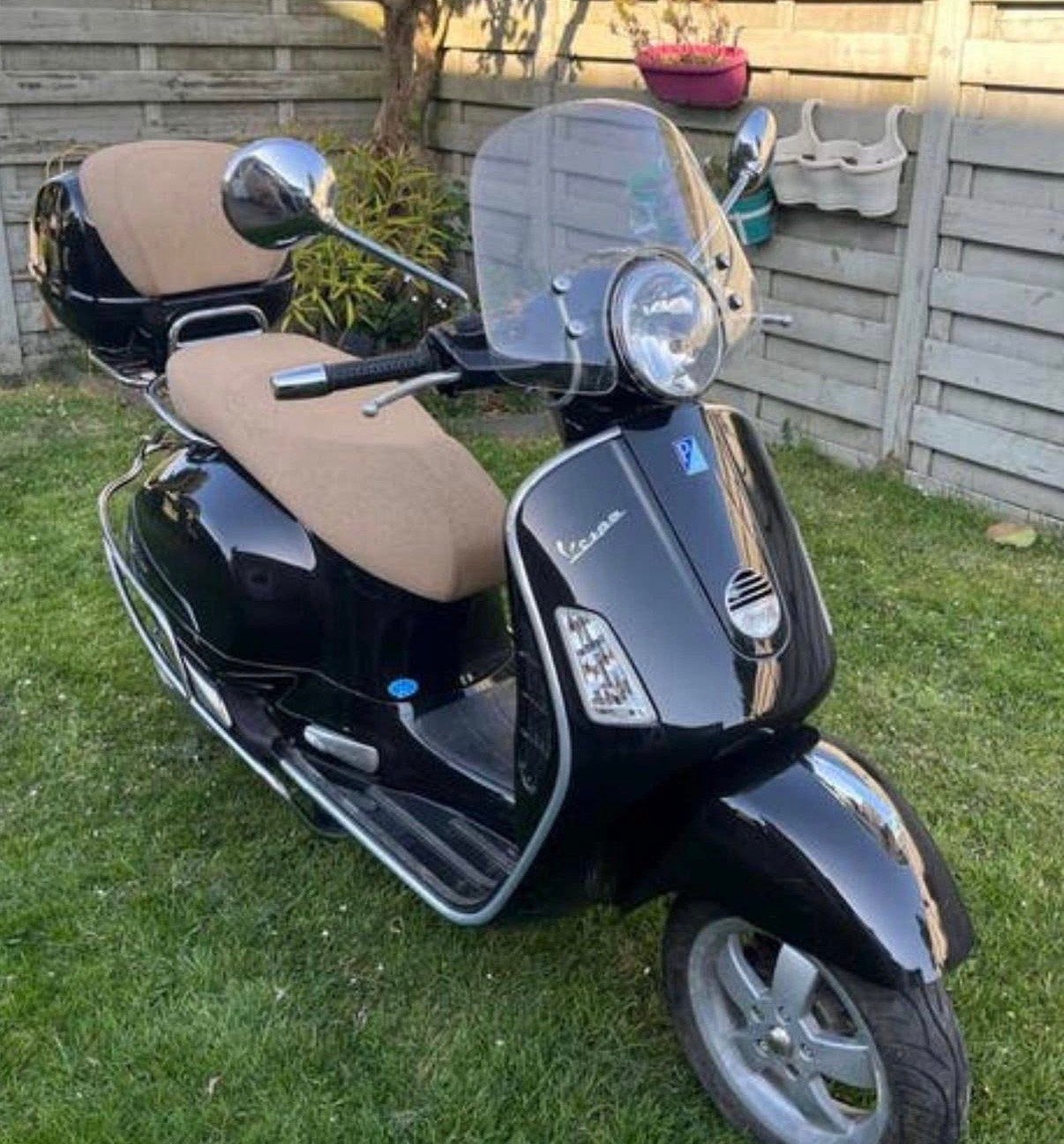 Piaggio Vespa gts 125cc, Ophalen, Zo goed als nieuw