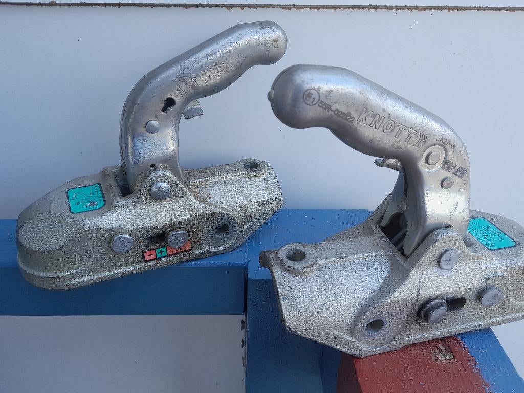 Knott K35C Aanhanger koppelingen, achterlichten goede staat, Autos : Divers, Remorques, Enlèvement, Comme neuf