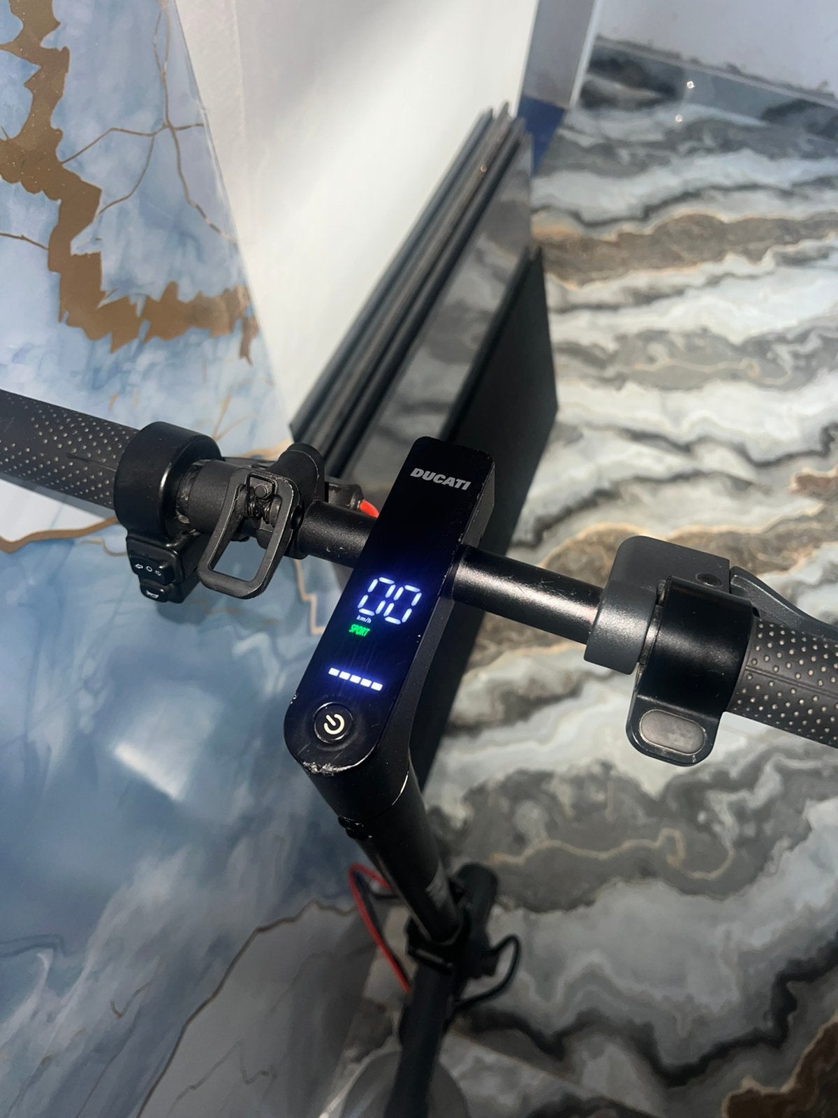 Trottinettes electrique ducati, Enlèvement, Utilisé, Step électrique (E-scooter)
