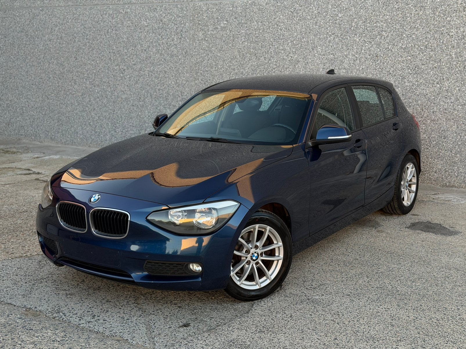 Bmw 116D 116PK Navigatie - Airco - 99gr CO2 - Cruise Control, Autos, Euro 5, Achat, Feux de virage, Entreprise